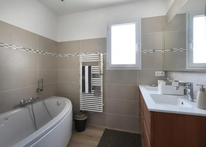 Villa 339 La Balinaise - Avec Piscine *